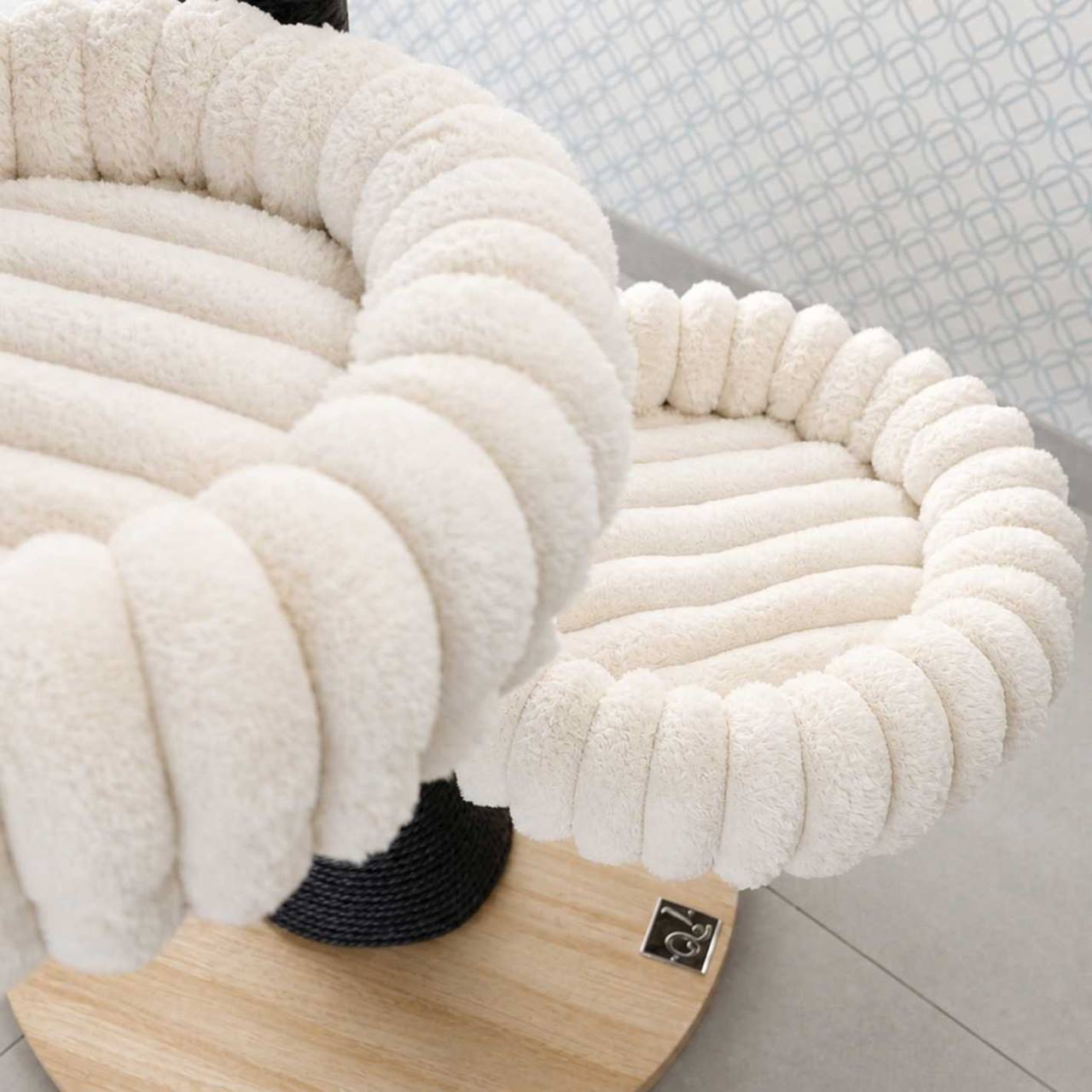 Quapas! Scratching Post Dreamy XXL