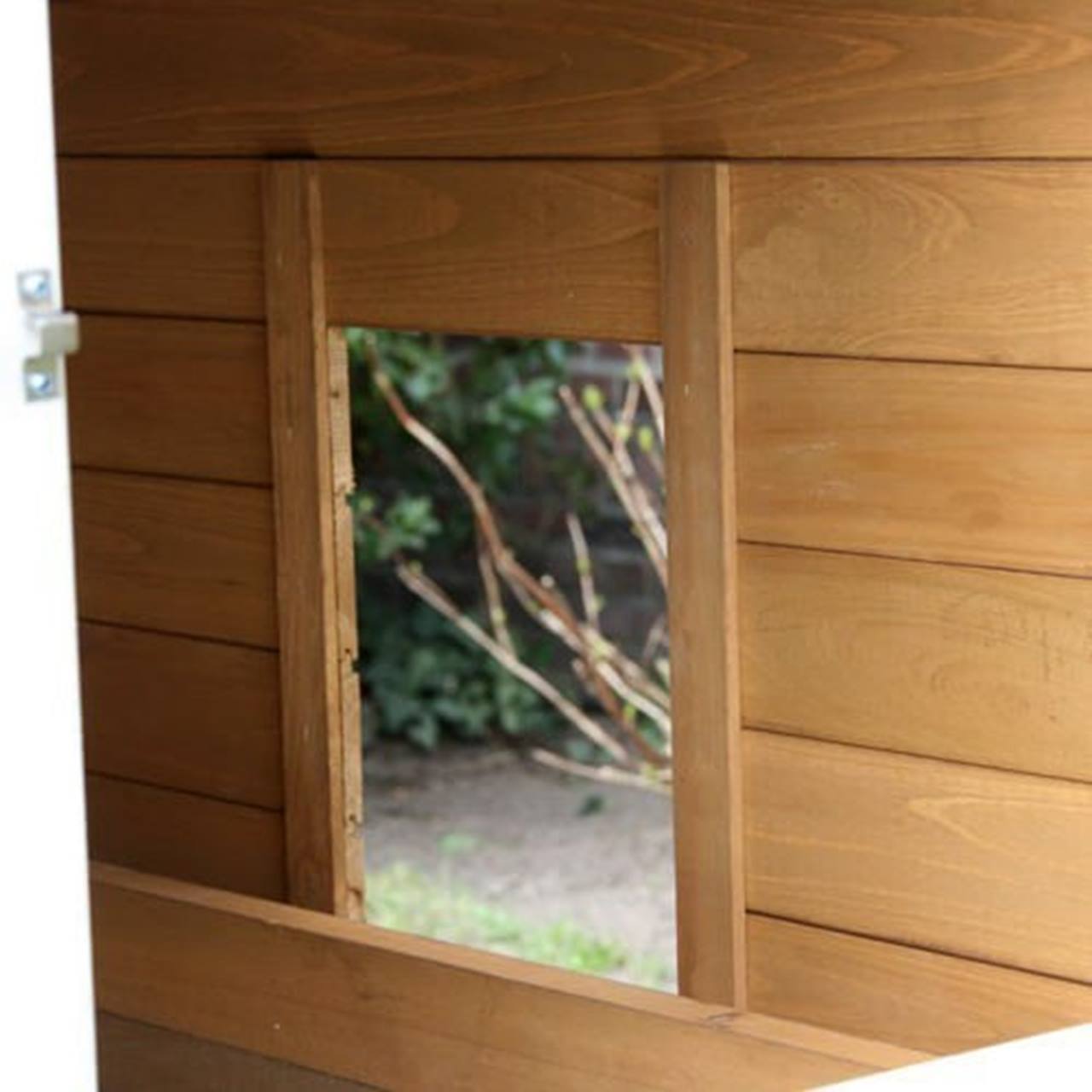 Konijnenhok Queens Castle ren rechts